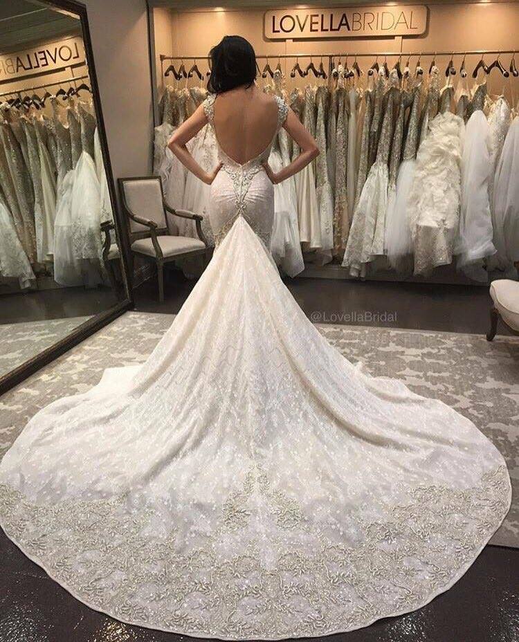 princess, berta wedding dress, lace wedding dress and wow dress