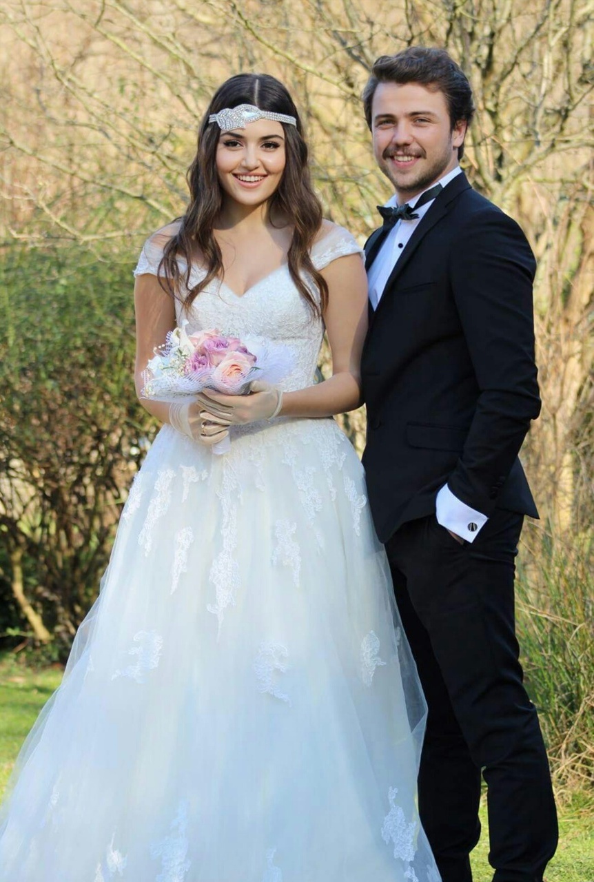 wedding+dress, hande+ercel, couple and selin yilmaz