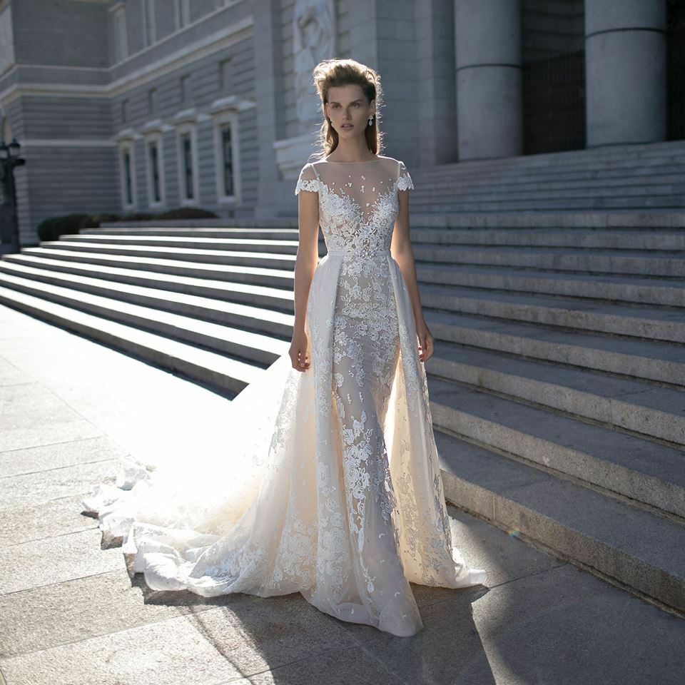 lace wedding dress, wow dress, princess and amazing wedding dress