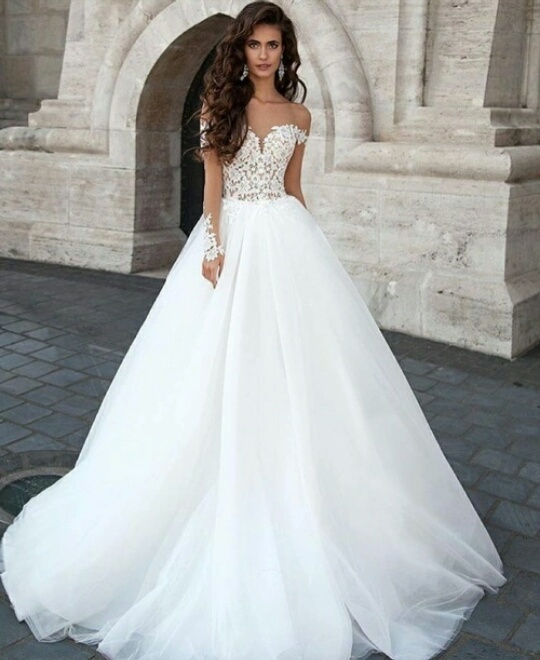wedding dress, stunning, lace and intricate design