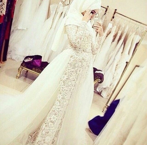 hella, Blanc, princesse and muslimah