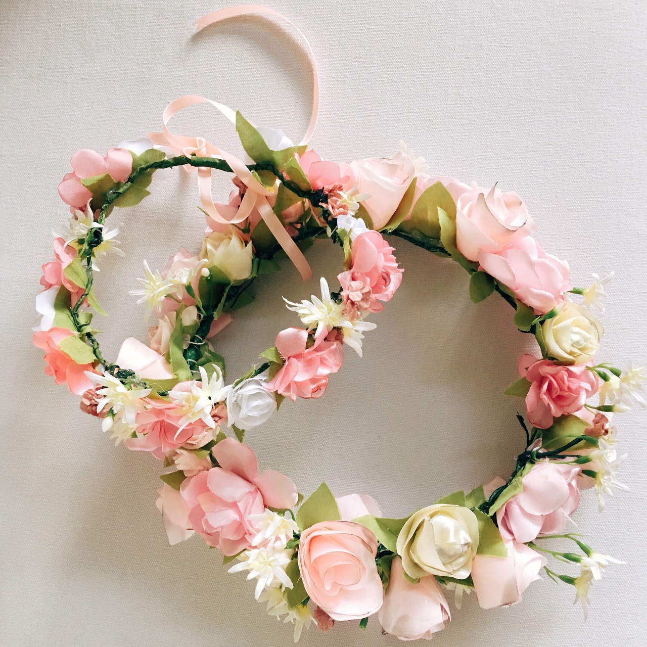 flower crowns, marriage, chloe moretz and pink