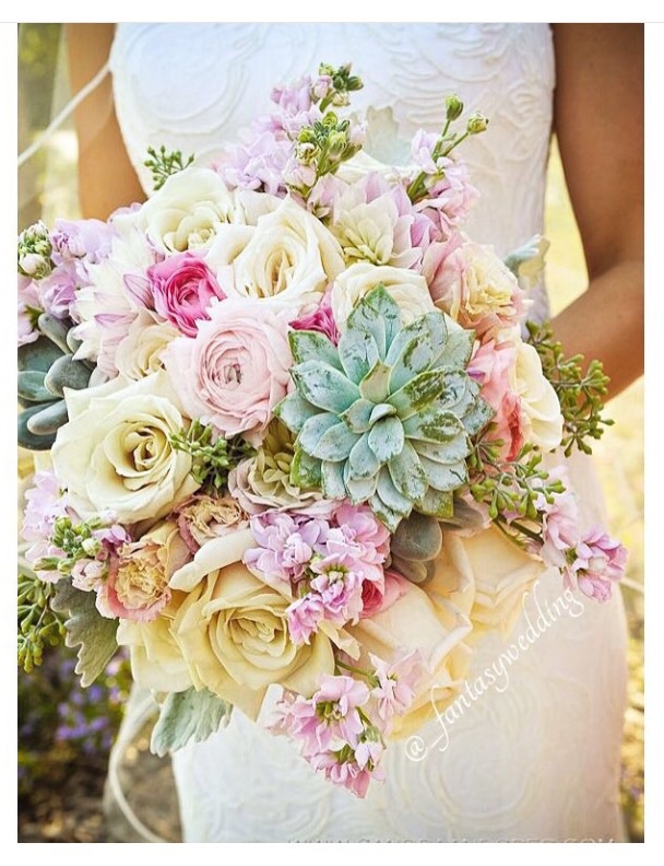 wedding bouquet, bride, spring colors and spring