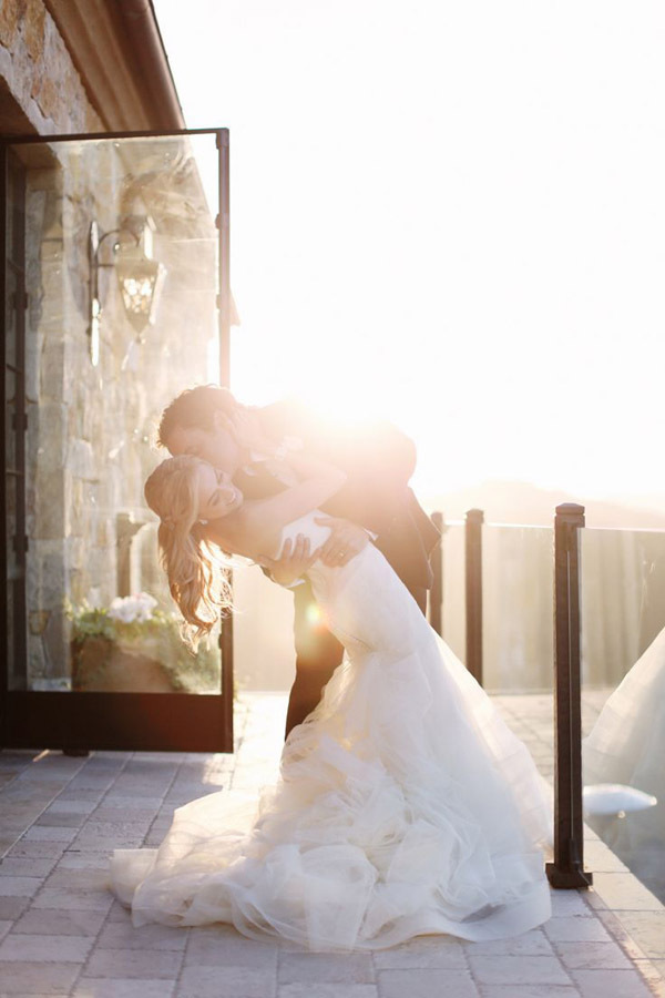 kiss, liebe, bride and hochzeit