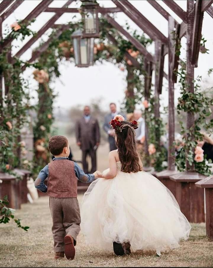 newborn, wedding day, natural and wedding dress