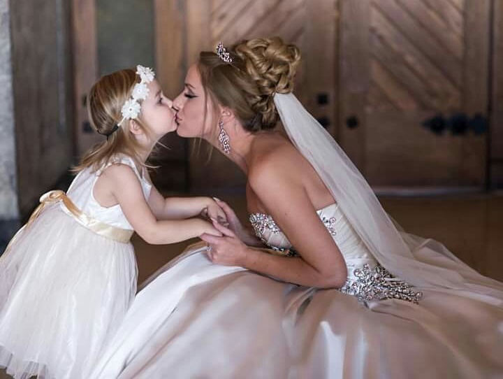 love, girl, kiss and brunete