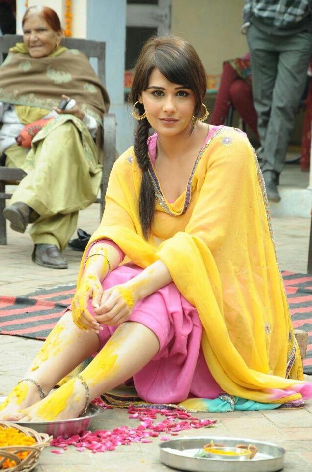 punjabi, ceremony, pink suit and bride
