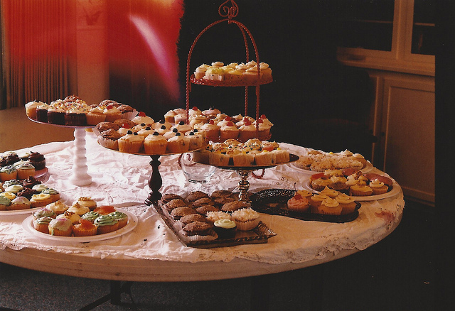 cupcakes, light leak and yummy