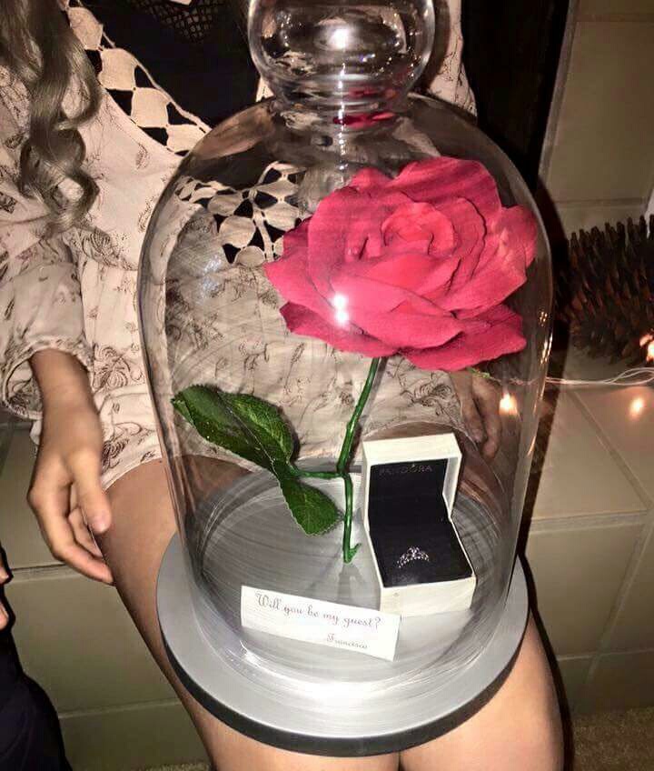 romance, couples, girlfriend and flowers