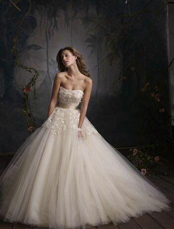 lazaro wedding dress, lazaro couture and wedding gown