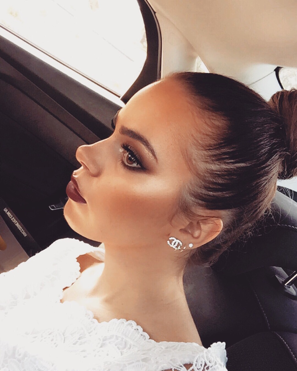 up do, eyebrows, lipstick and brows