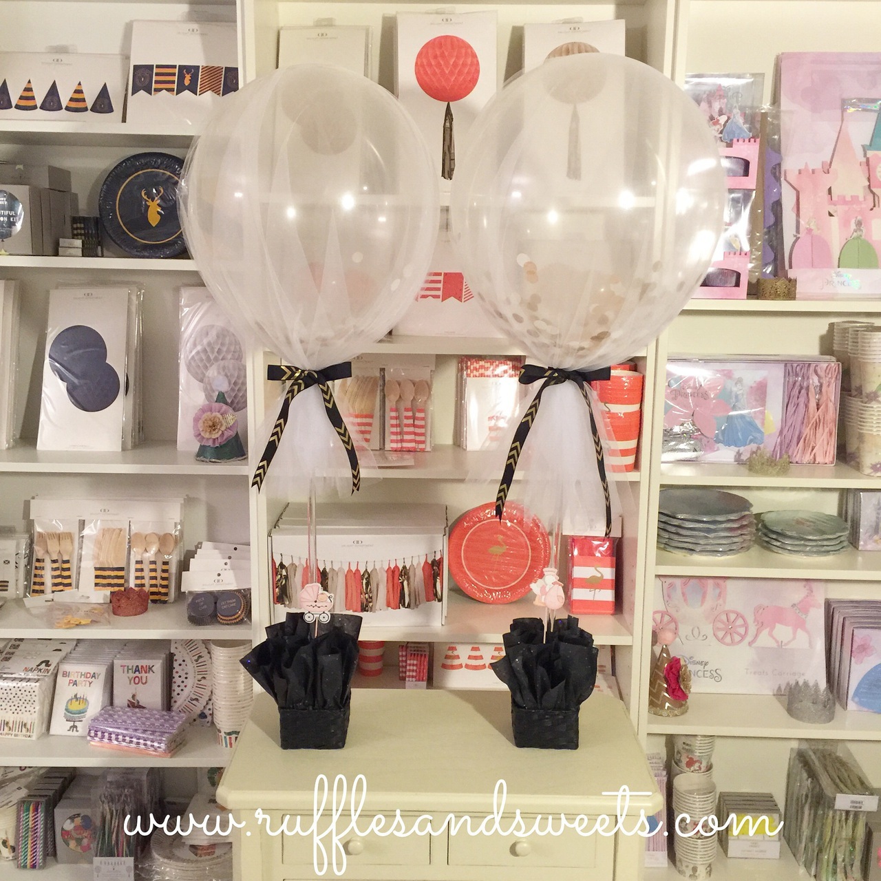 tulleballoons, charmingpartysupplies, partyplanner and eventdecor