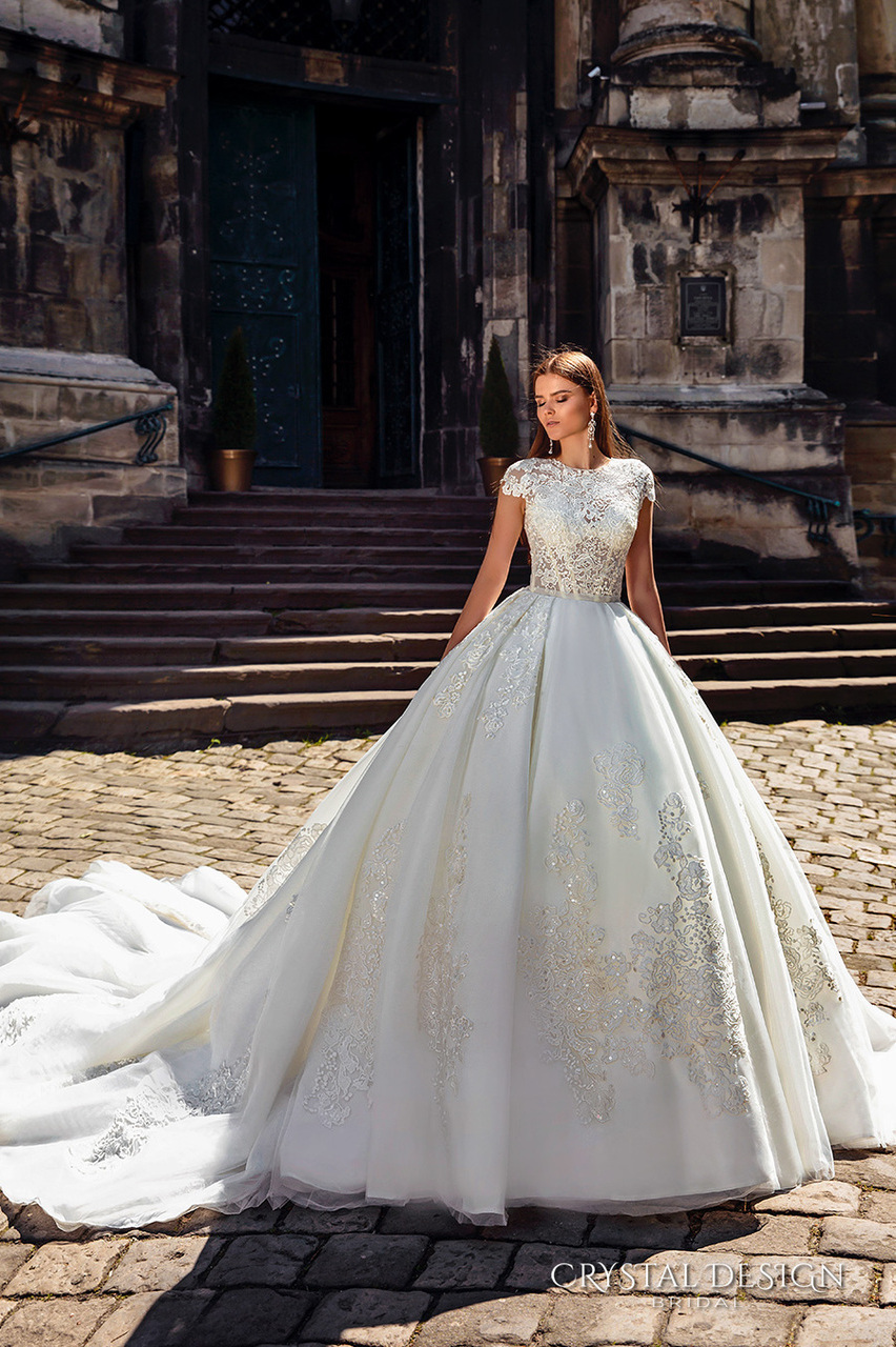 crystal design and wedding dress