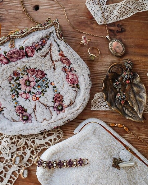 locket, retro, antique and flowers