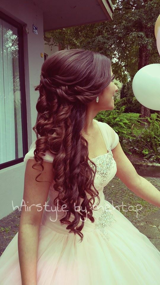the queen, beautiful day, happy day and hairstyles