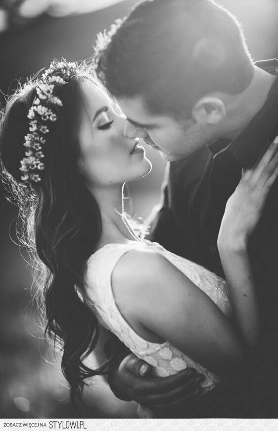 bnw, couple, bešo and kiss