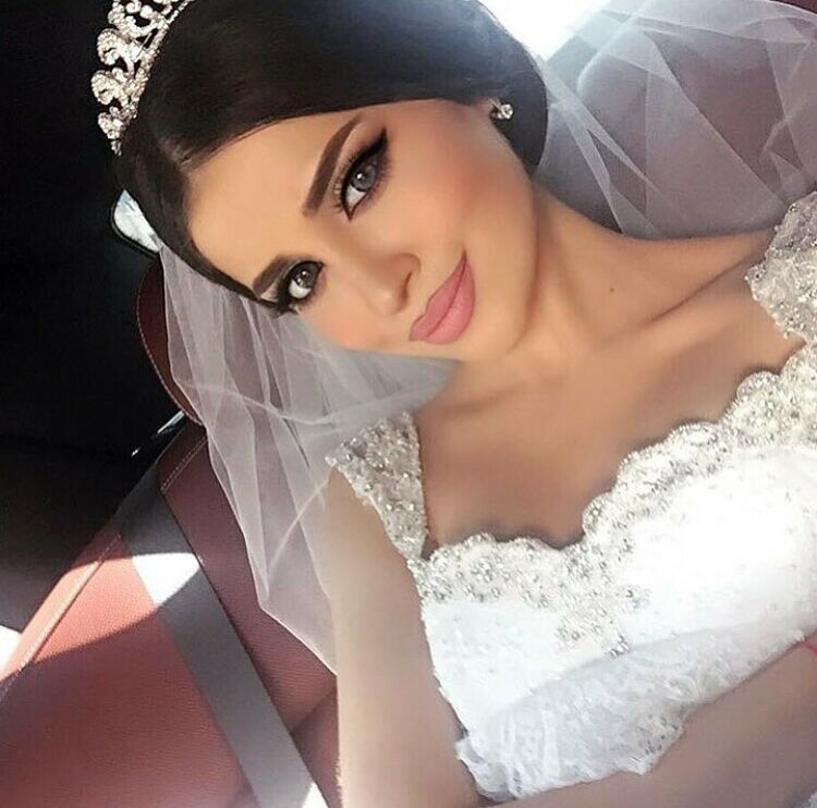 lovely, rhinestones, sway and bride
