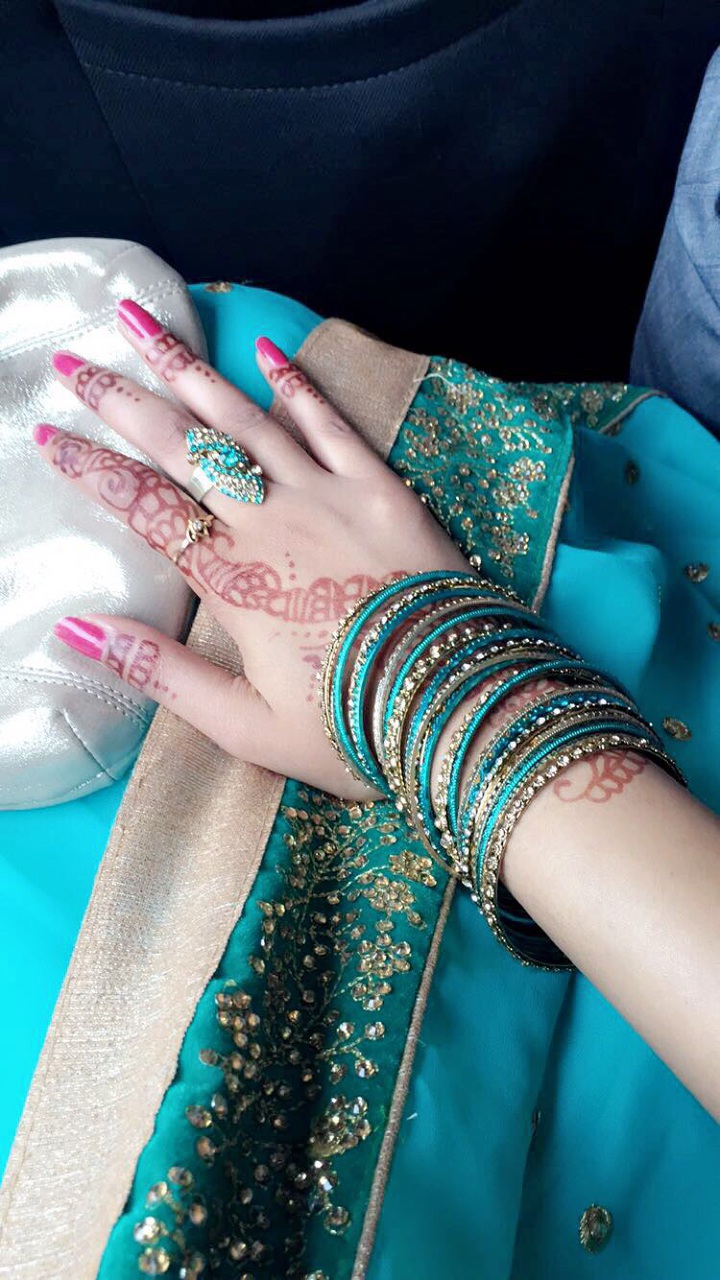 mehndi, sari, indian wedding and henna