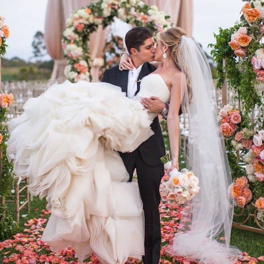 roses, love, kuss and wedding dress