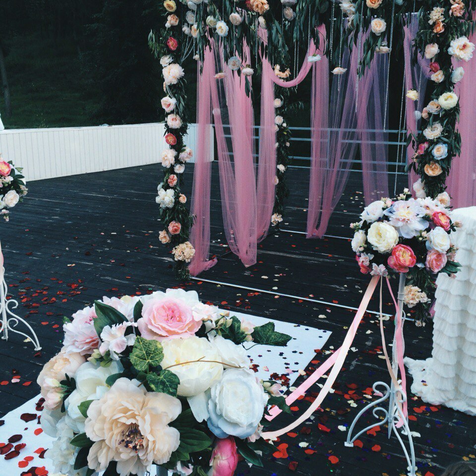 luxury, location and wedding location