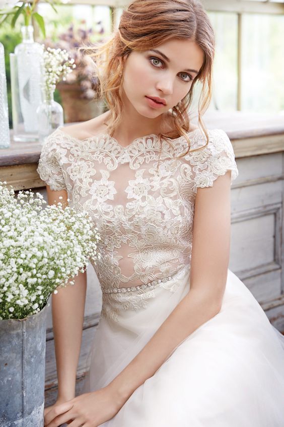 cute, beautifu, feminine and glamour