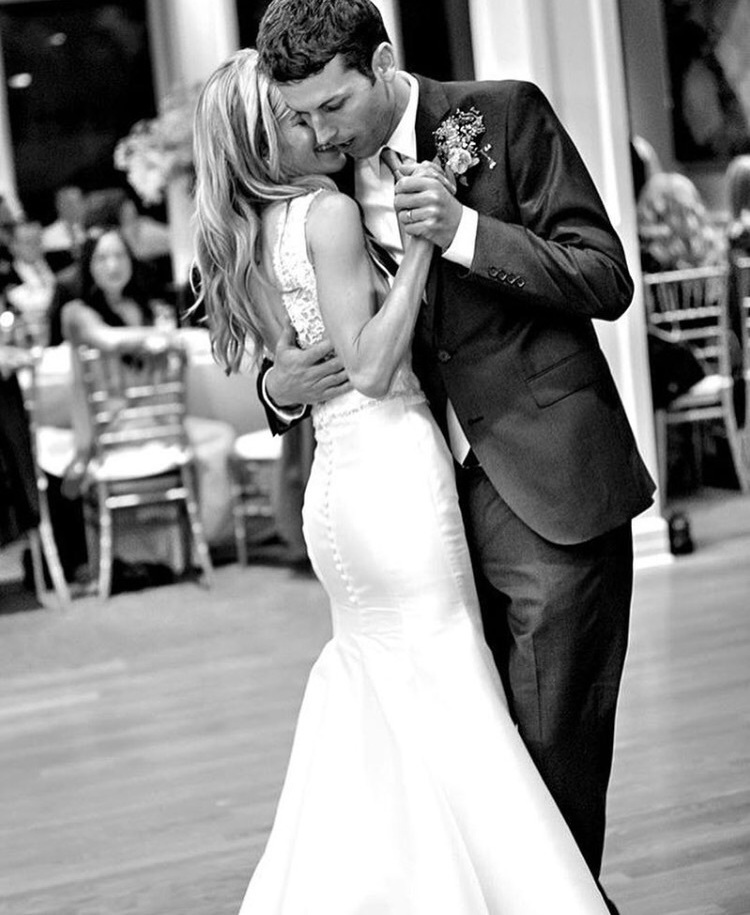 just married, fgb, weddings and first dance