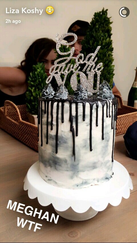 liza koshy, snapchat story, yum and cake