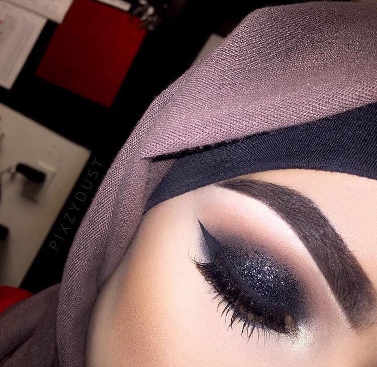 travel, eyebrows, eyeliner and night