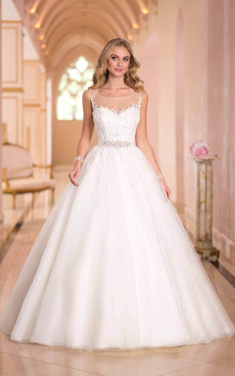 bridal gowns, designer gowns and wedding dress