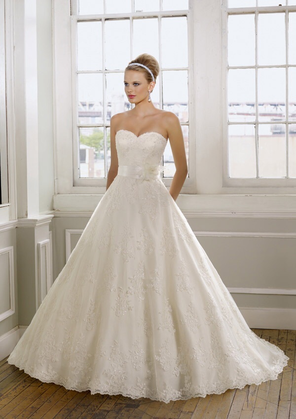 wedding dress, designer gowns and bridal gowns