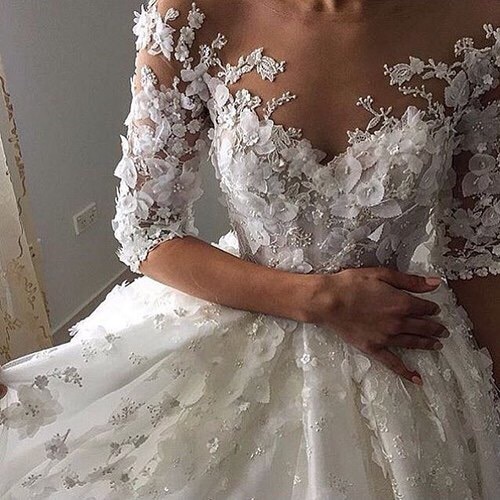 dress, flowery, big and white