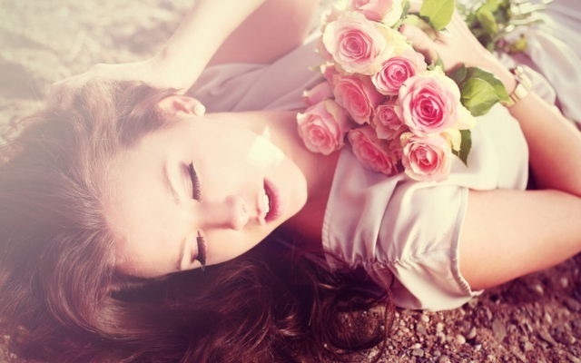 bridal, flowers and chic