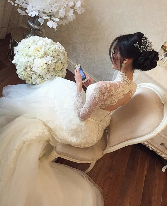 Best, Vera Wang, brunette and flowers