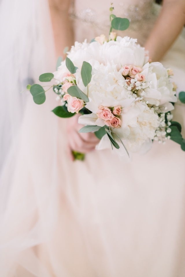 bouquet, feminine, romantic and bridal