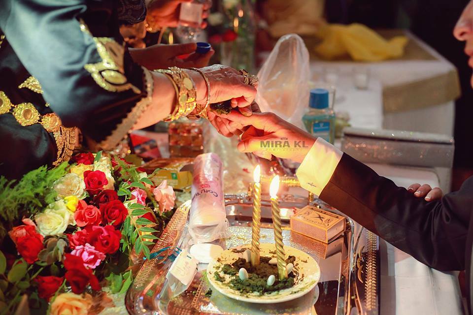 groom, henna, traditions and dz