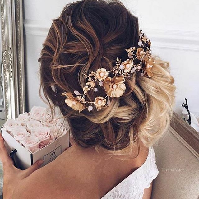 outfit, bun, hair and loft