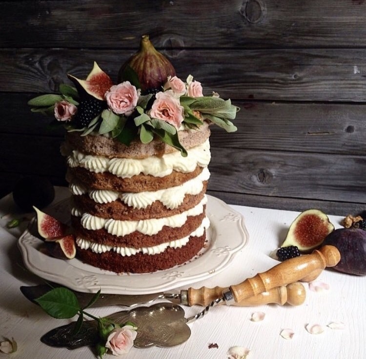 cake, vanilla, wedding cake and fig