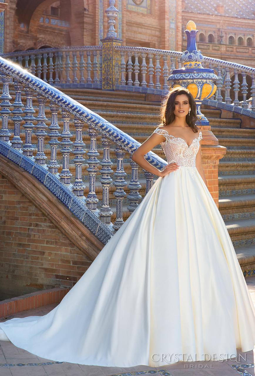 wedding dress and crystal design