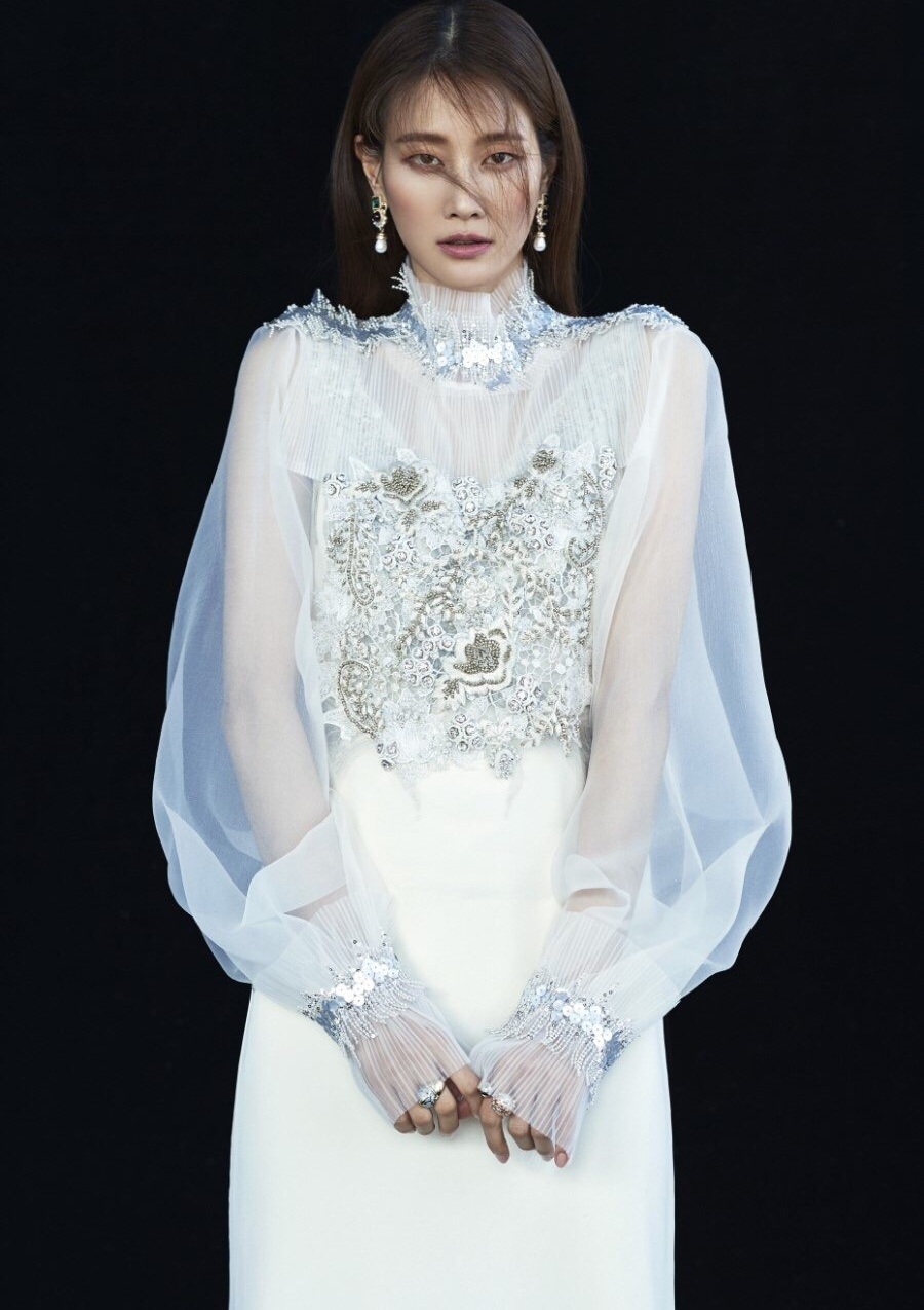 magazine, korea, lee hyun yi and korean