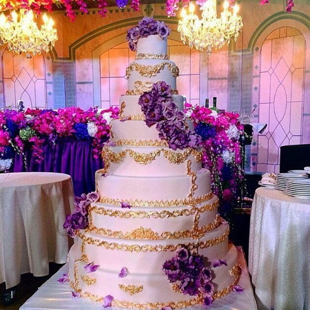 big cake, in love, married and beautiful