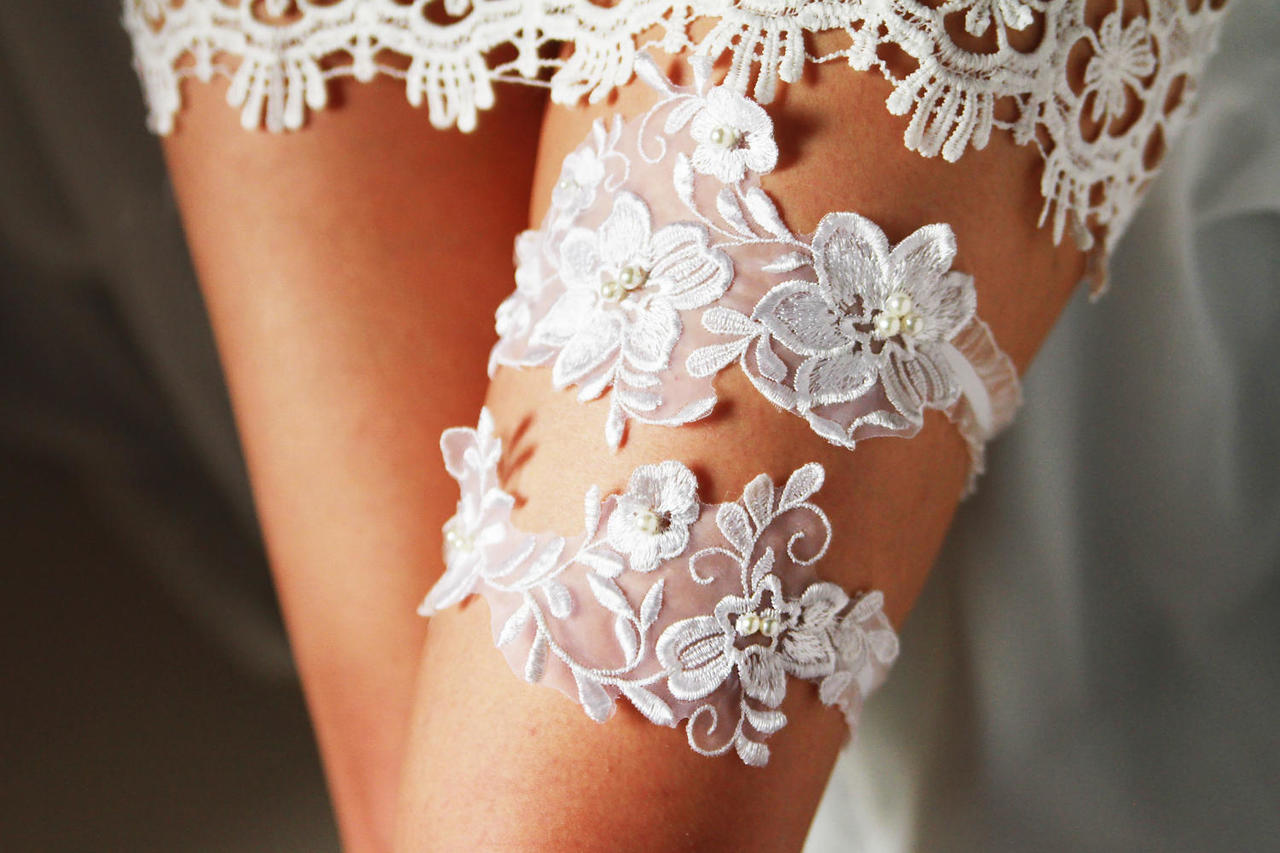 floral garter, keepsake garter, prom garter and bridal garter