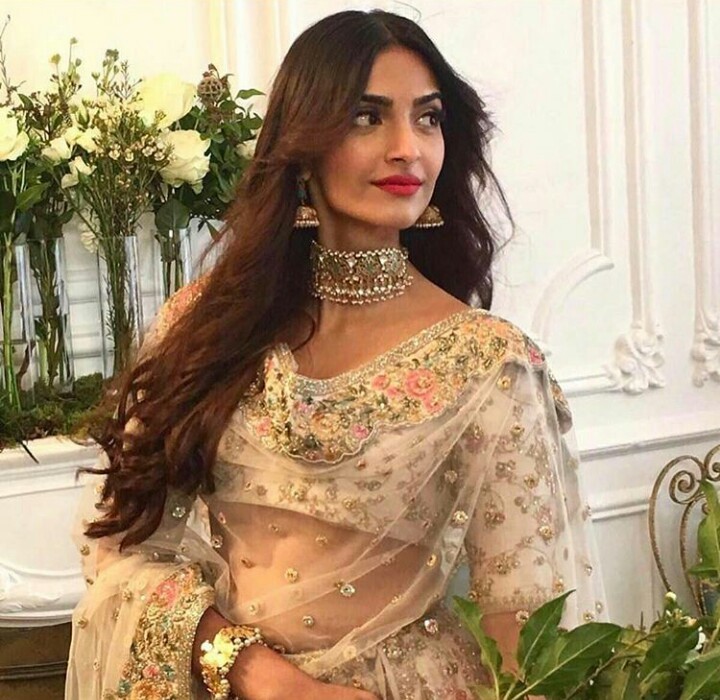 indian, sonam kapoor, lehenga and dulhan
