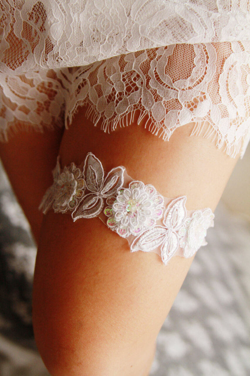 wedding garter belt, rustic garter, flower garter and bridal sash belt