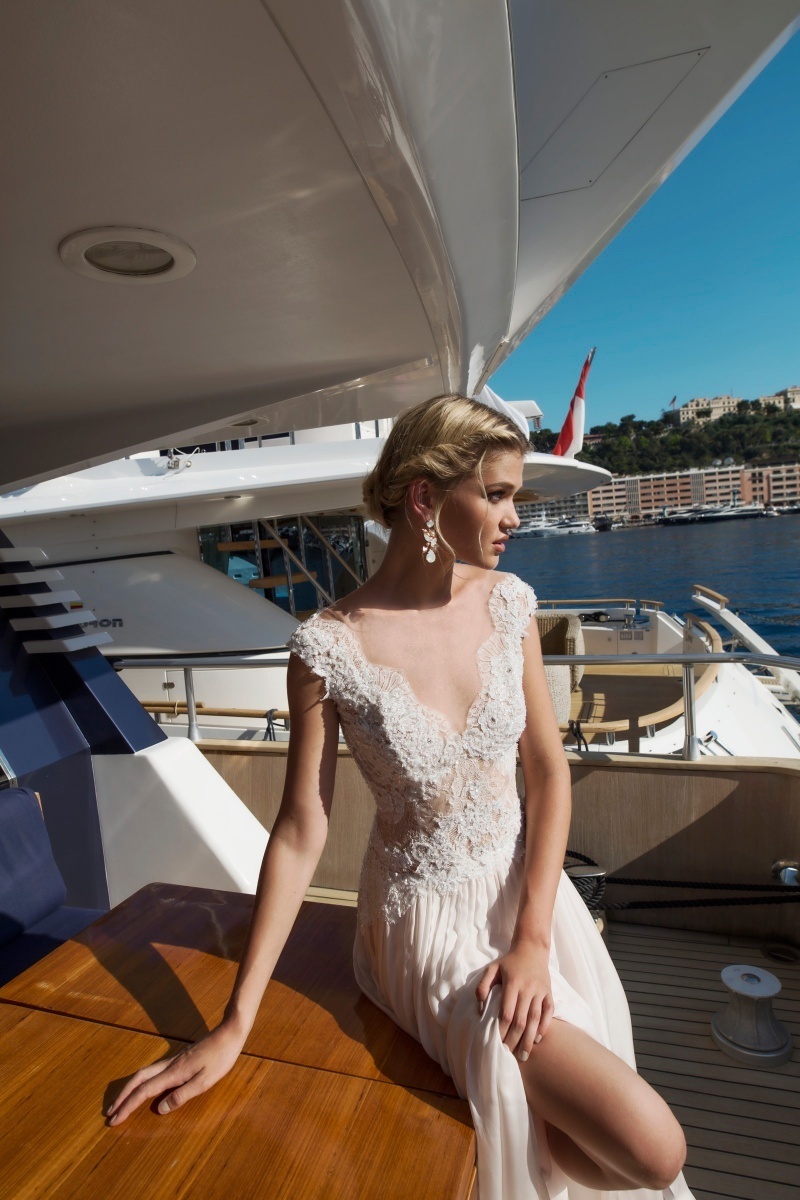 wedding gowns, friends, love and beach