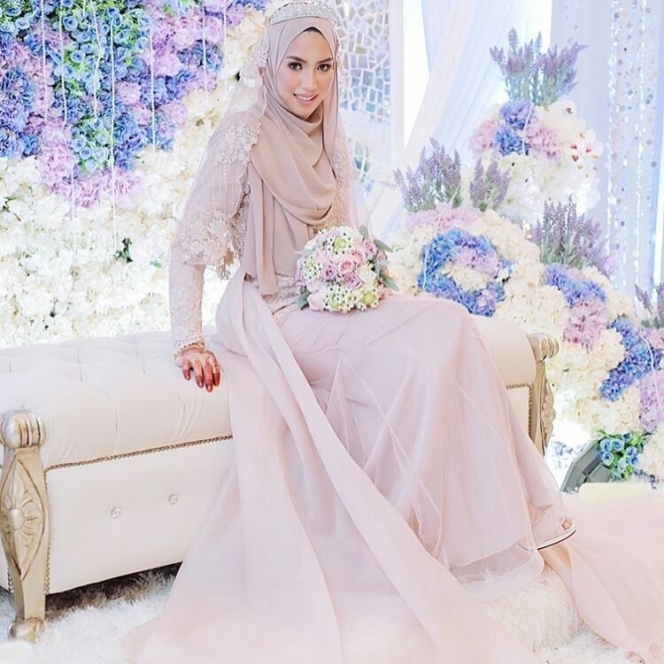pretty, islam wedding, syari gown wedding and islam