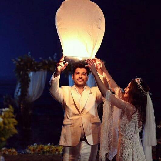 kara sevda, Turkish, actors and couple