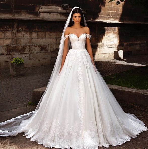 mode, wedding dress, jewelry and white dress