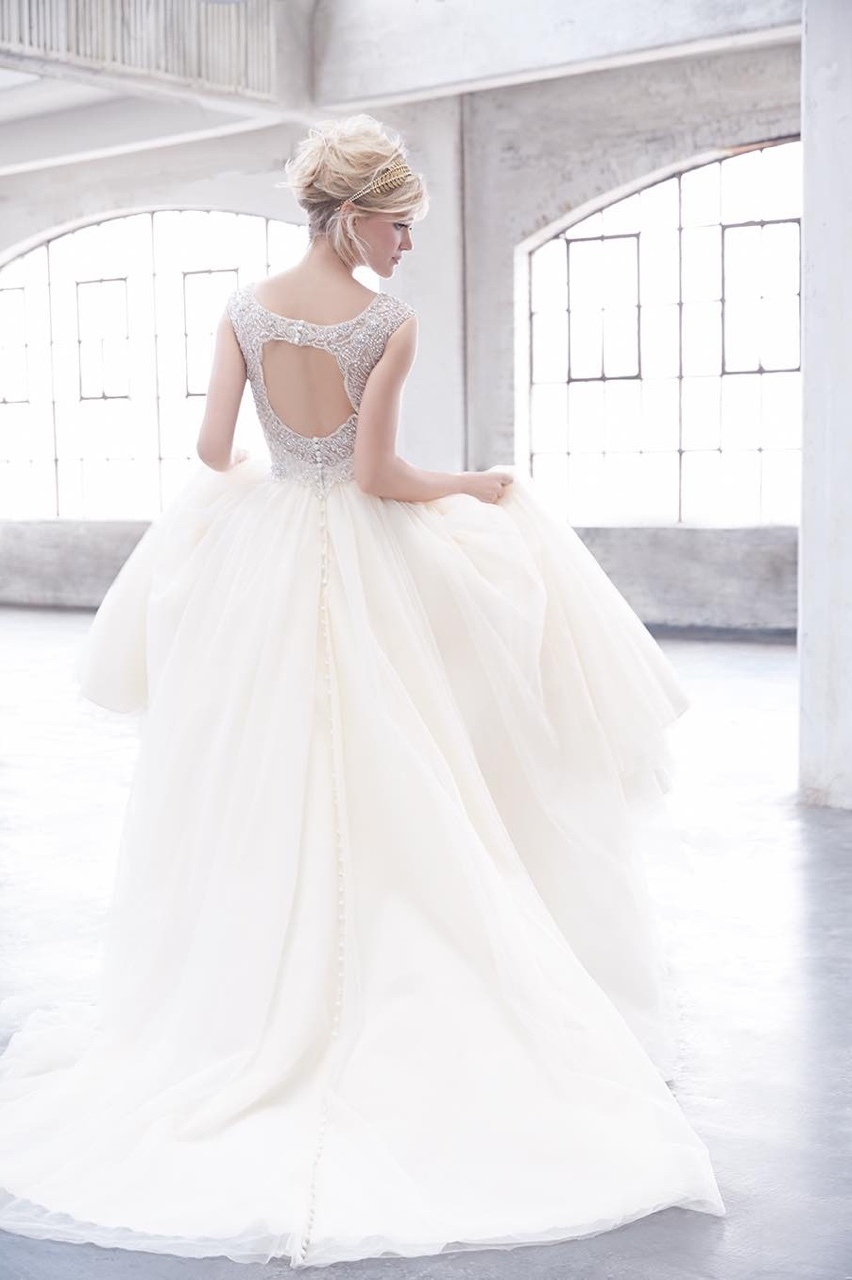 beautiful, gowns, lace and fashion