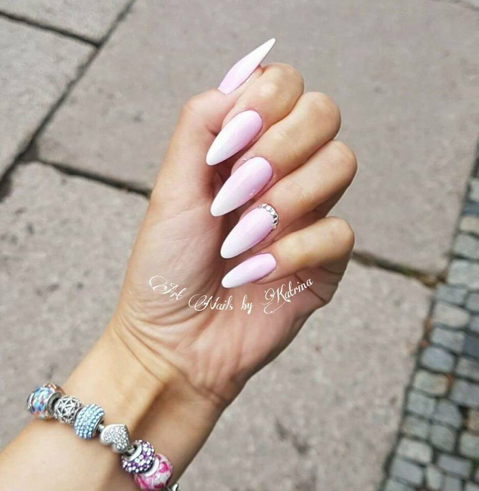 babyboomer, ombre nails, manicure and nails