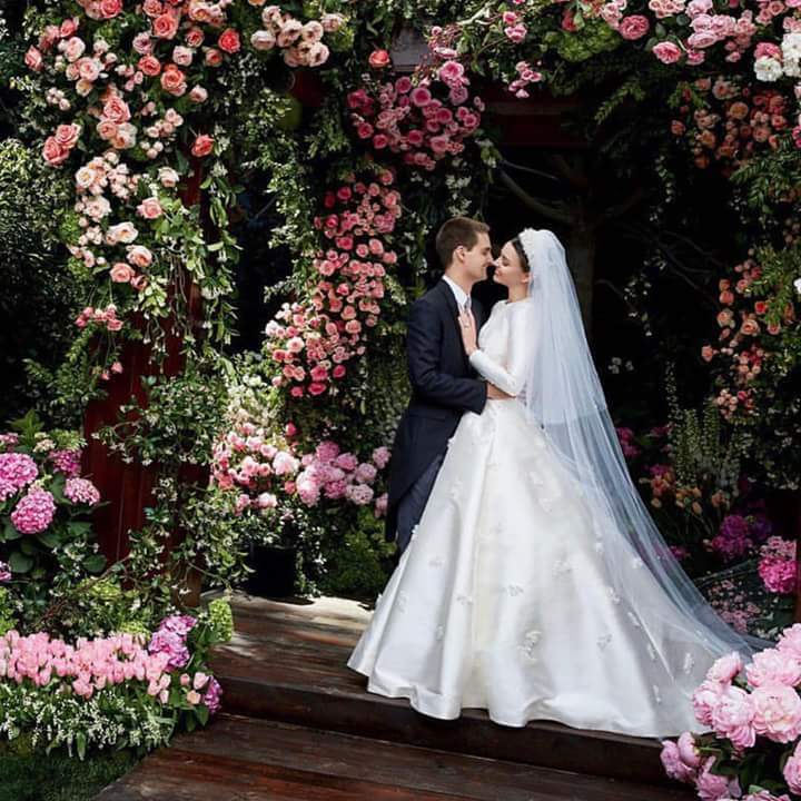 beautiful, cool, evan spiegel and flowers